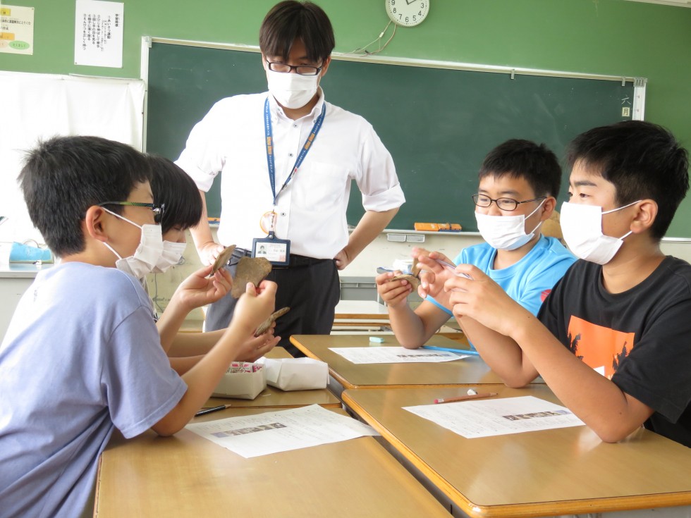 土器片に色々な模様が！の画像