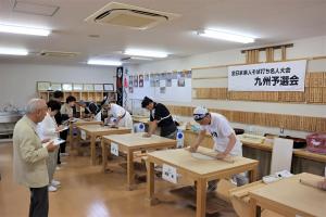 九州予選会の競技中の写真