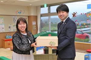 贈呈時の記念撮影