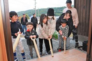 お祝いに来た地元のみなさん