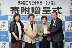 記念撮影の様子